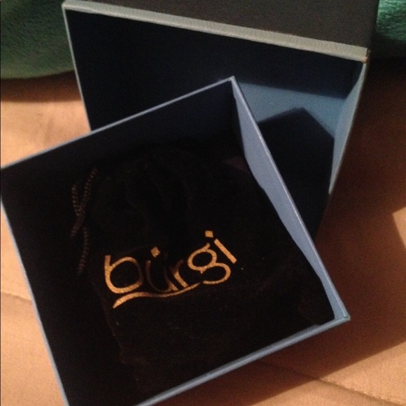 Stunning! Burgi Pink Druzy stone watch - Picture 7 of 7